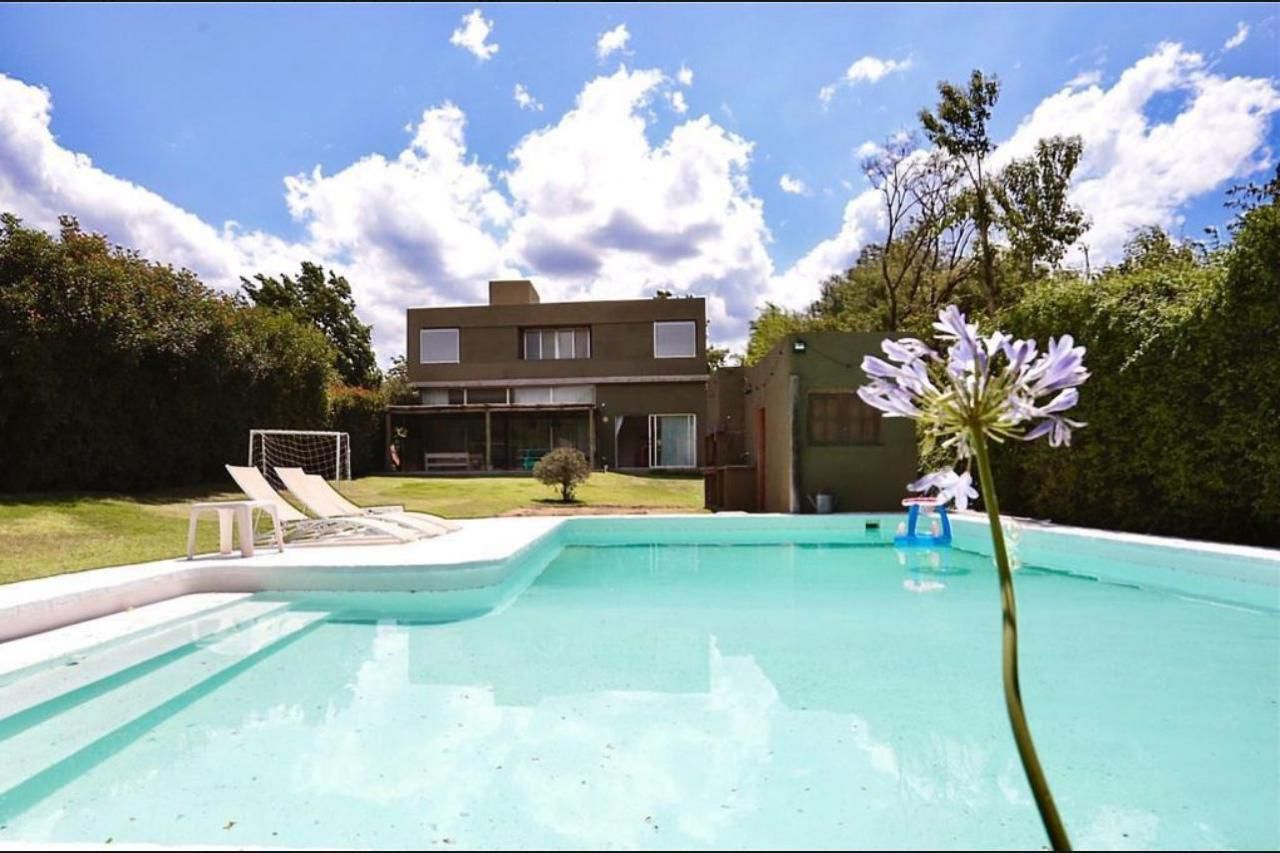 PHOTO-2025-10-03-11-50-17