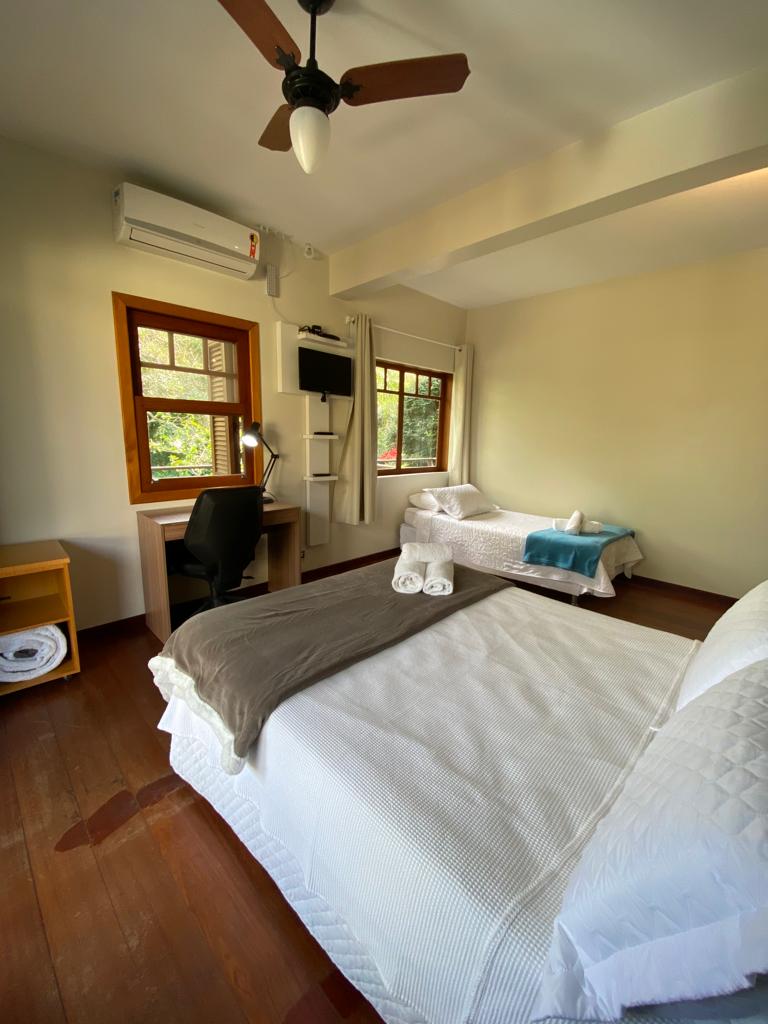 fb6827ae-a564-4bd0-a4d3-eaf43ed94269